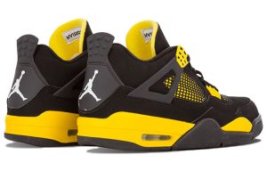 Air Jordan 4 Retro ‘Thunder’2012