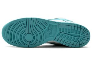 Nike Dunk Low Premium SB ‘High Hair’