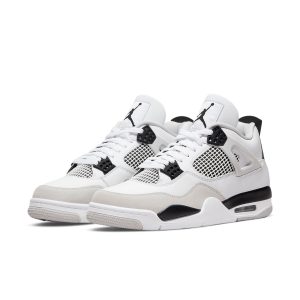 Air Jordan 4 Retro ‘Military Black’