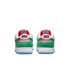 Nike Dunk Low ‘Foam Finger’