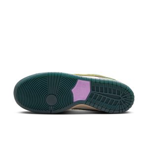 Nike x Alexis Sablone SB Dunk Low ‘Chameleon’