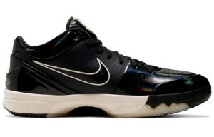 Nike x Undefeated Kobe 4 Protro “Black Mamba”