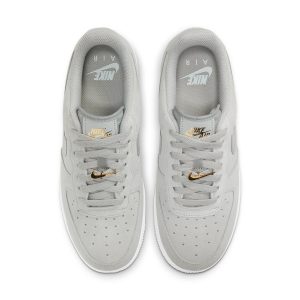 Nike Air Force 1 “07 “Light Smoke Grey”