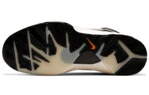 Nike x Undefeated Kobe 4 Protro “Black Mamba”
