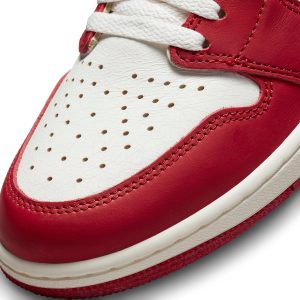 Air Jordan 1 Retro High OG “Chicago Lost & Found”