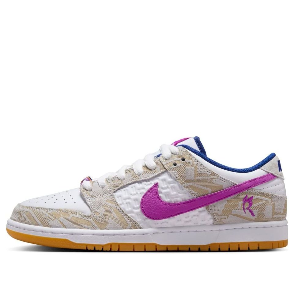 Nike SB Dunk Low "Rayssa Leal"