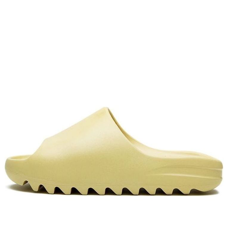 Adidas Yeezy Slide "Desert Sand"